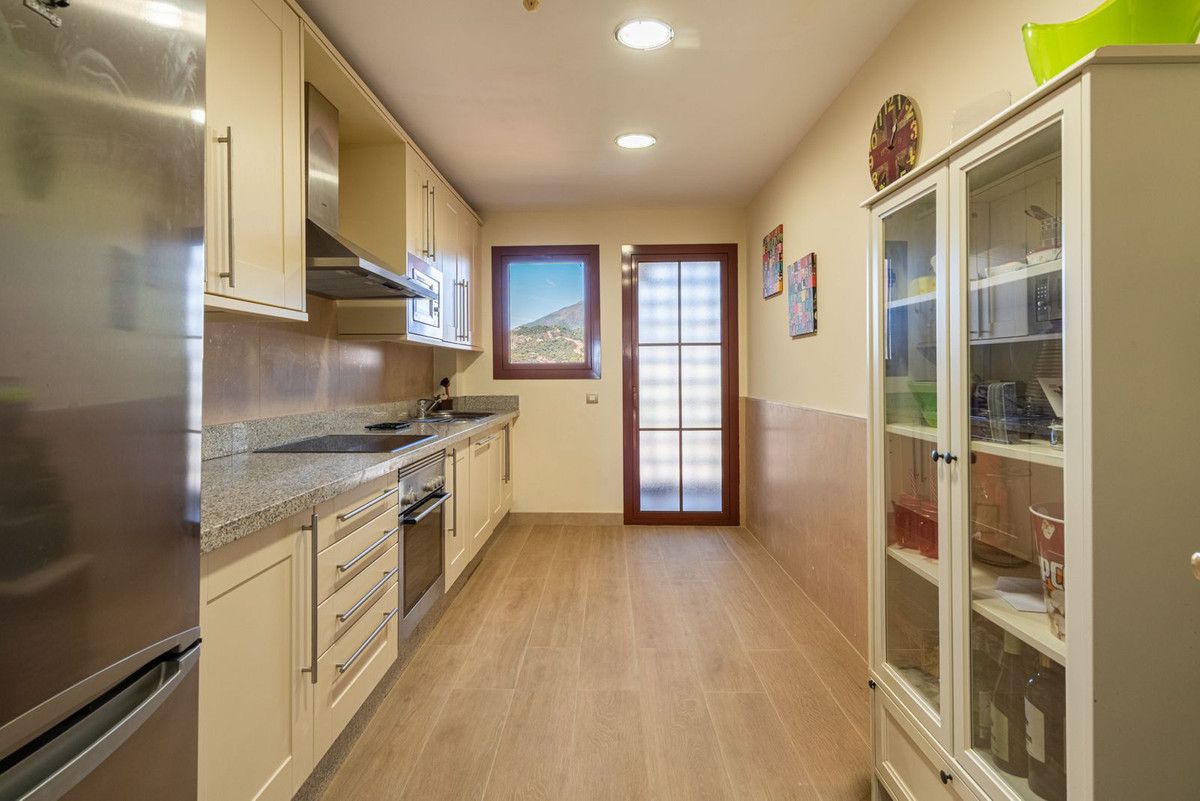Penthouse Duplex in New Golden Mile, New Golden Mile, 8/12
