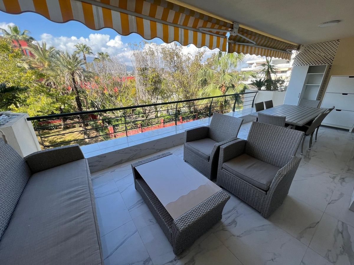 Appartement op de middelste verdieping in San Pedro de Alcántara, San Pedro de Alcántara, 2/12