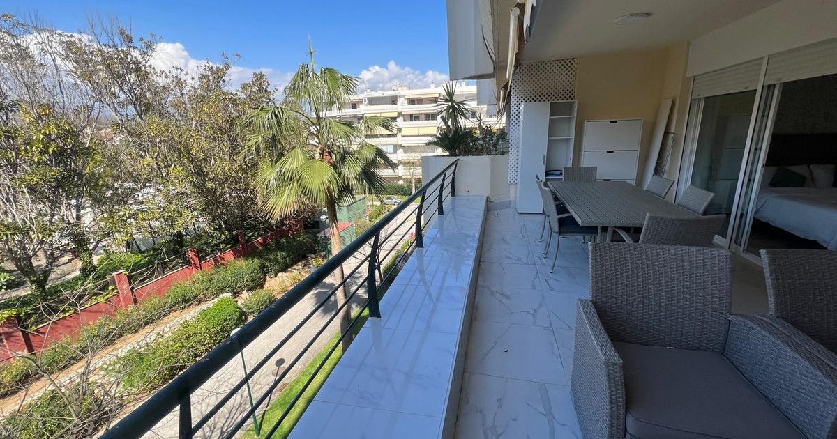 Appartement op de middelste verdieping in San Pedro de Alcántara, San Pedro de Alcántara, 3/12