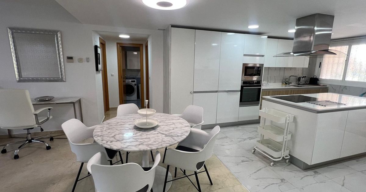 Appartement op de middelste verdieping in San Pedro de Alcántara, San Pedro de Alcántara, 5/12