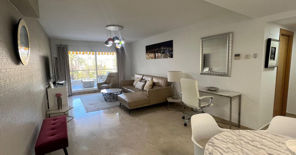 Appartement op de middelste verdieping in San Pedro de Alcántara, San Pedro de Alcántara, 9/12