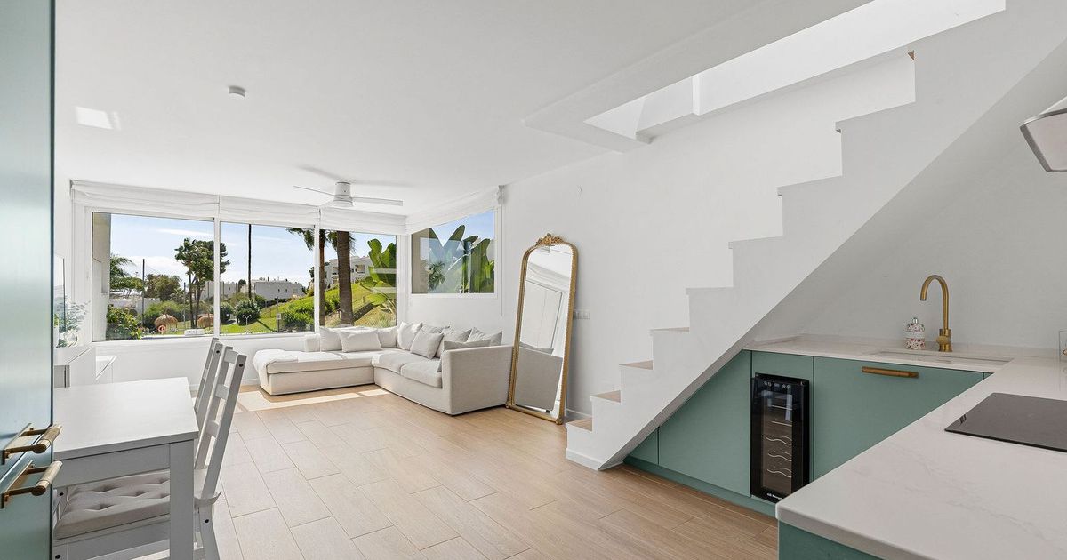 Penthouse Duplex in Nueva Andalucía, Nueva Andalucía, 7/12