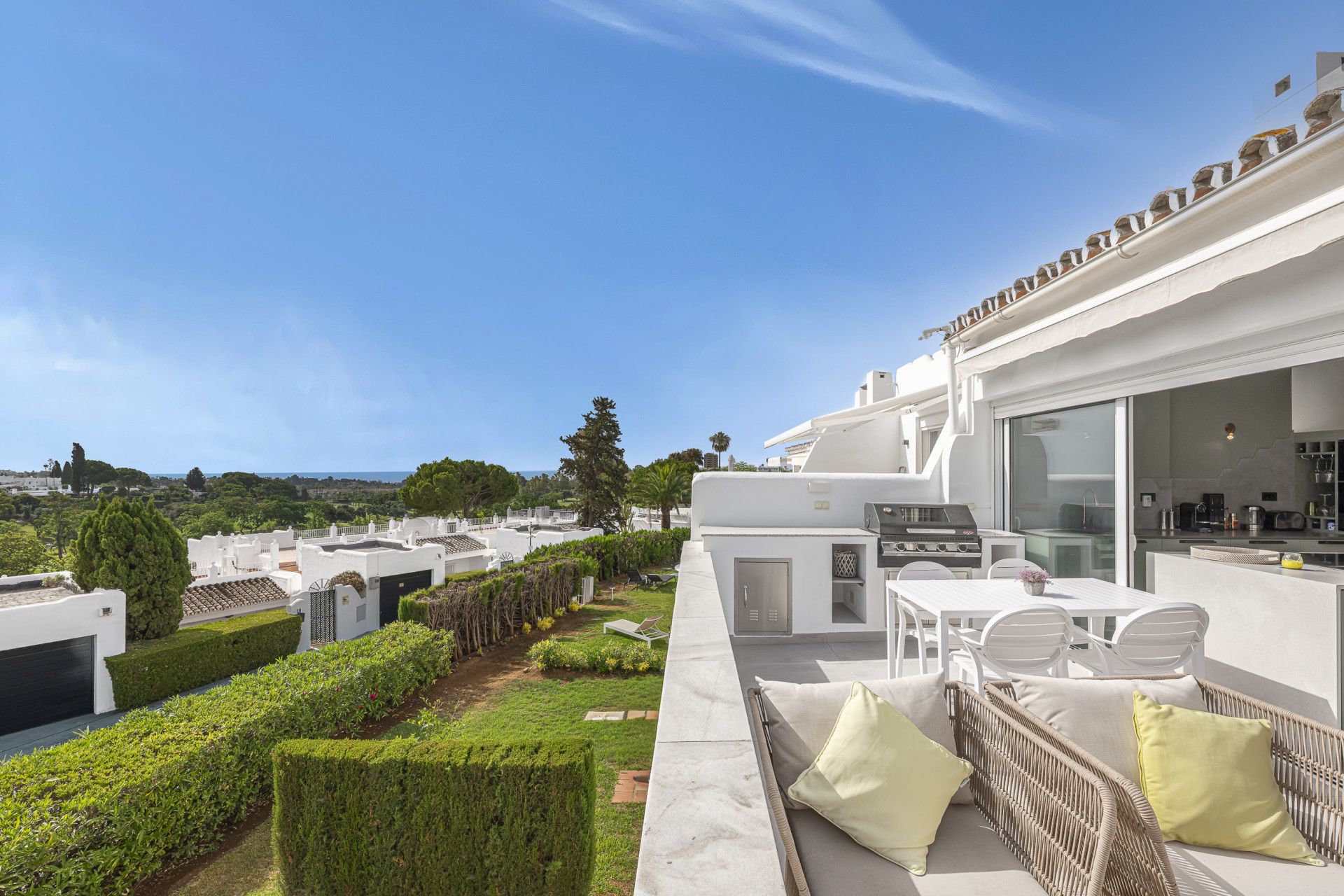 Town House in Nueva Andalucia, Azahara II, Nueva Andalucia, 6/12