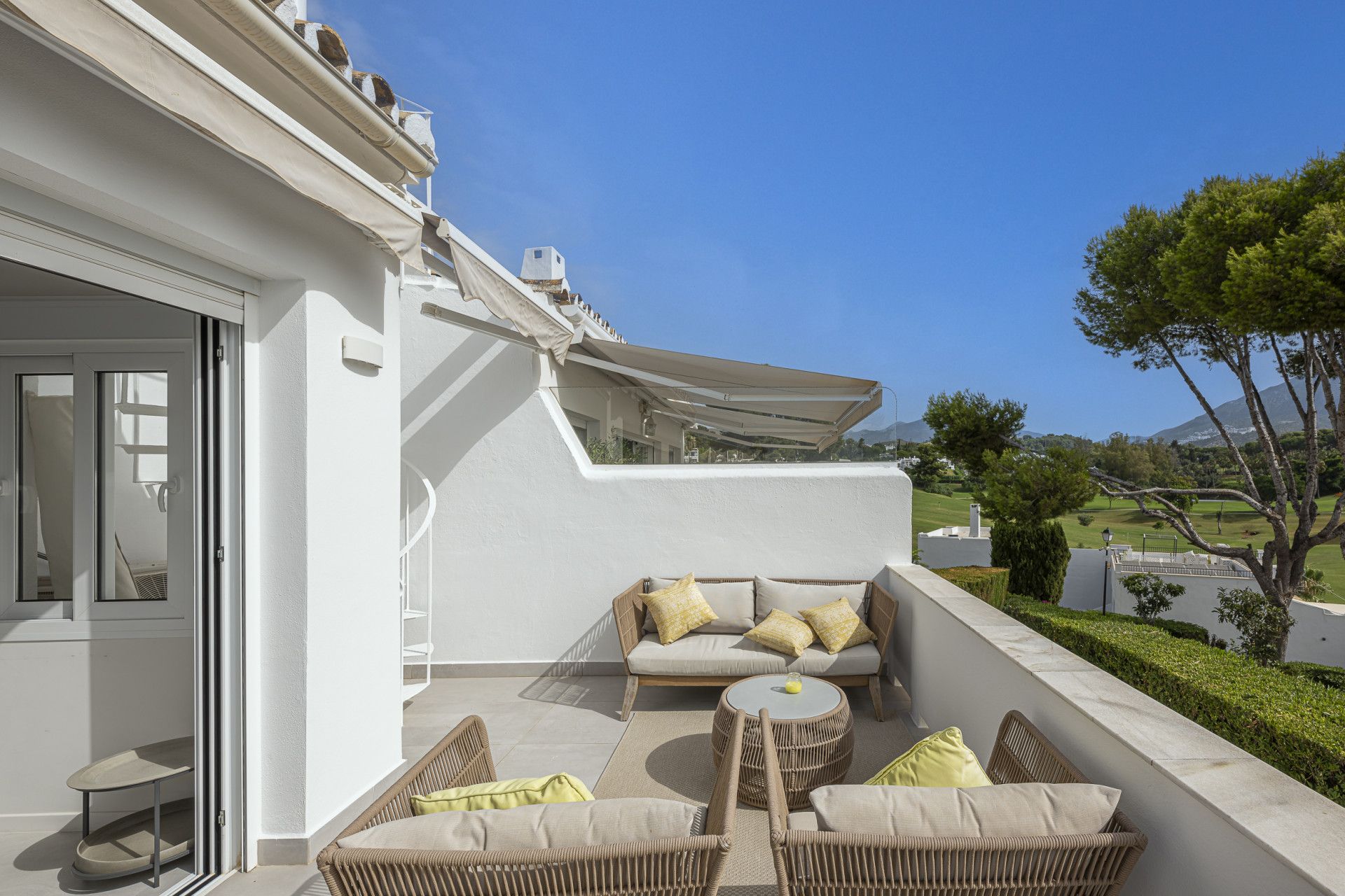 Town House in Nueva Andalucia, Azahara II, Nueva Andalucia, 8/12
