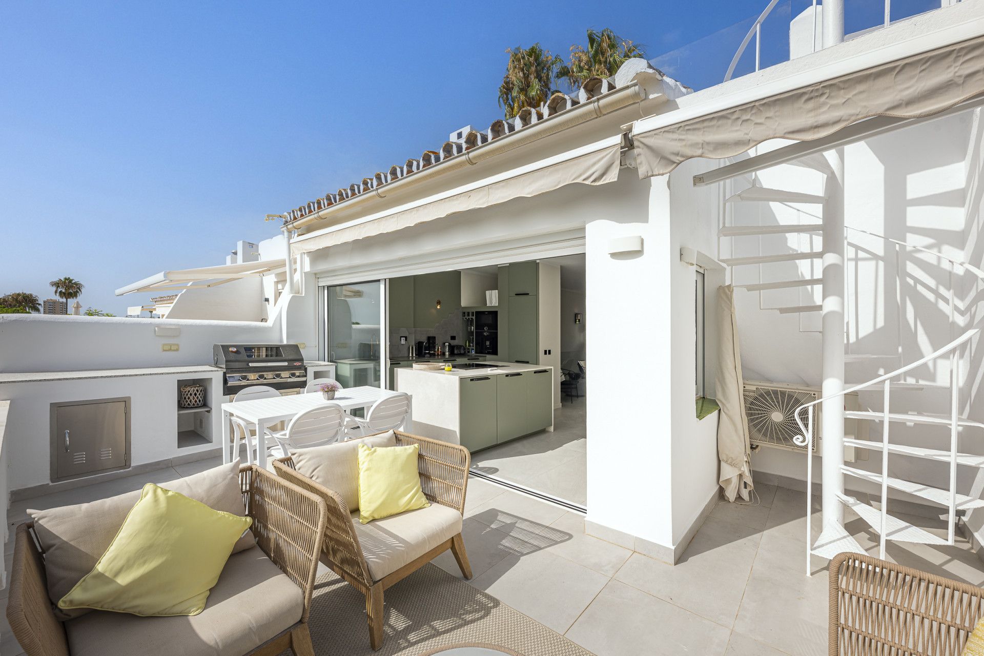 Town House in Nueva Andalucia, Azahara II, Nueva Andalucia, 9/12