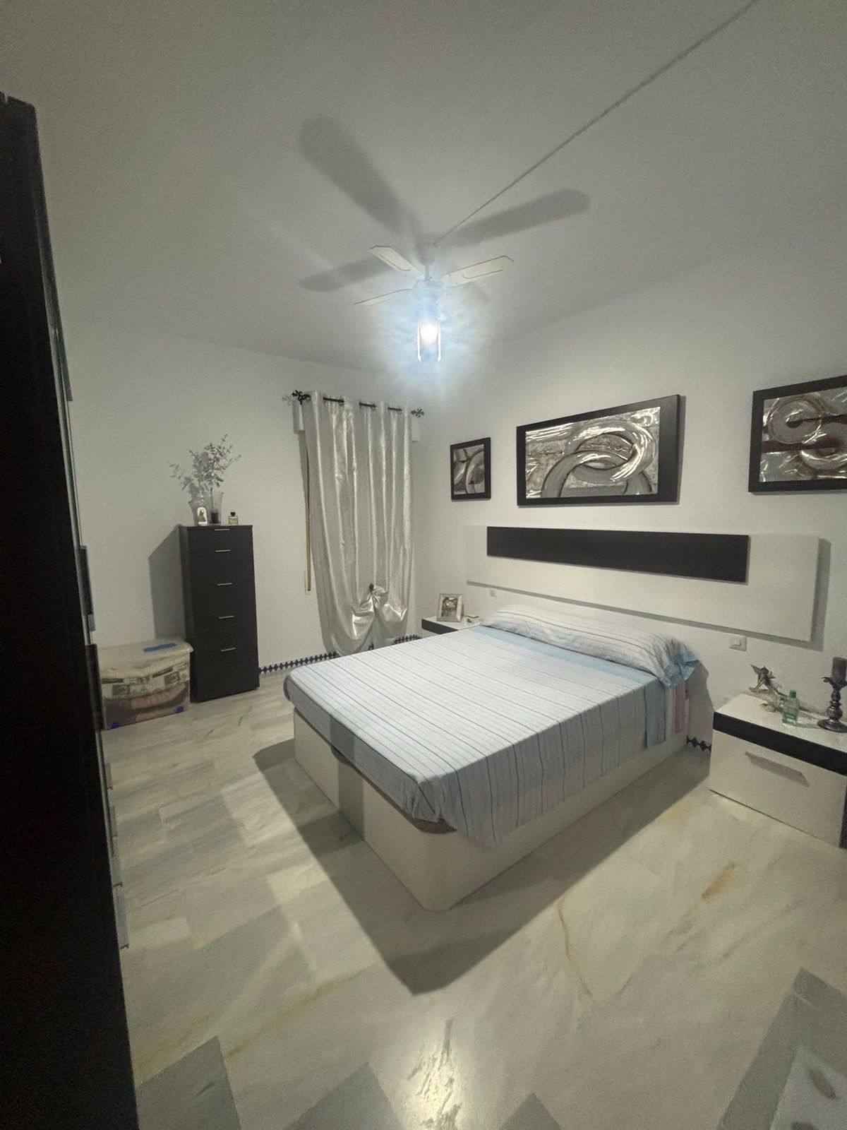 Apartamento en planta media en Estepona, Estepona, 6/12
