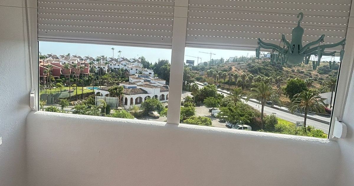 Apartamento en planta media en Estepona, Estepona, 10/12