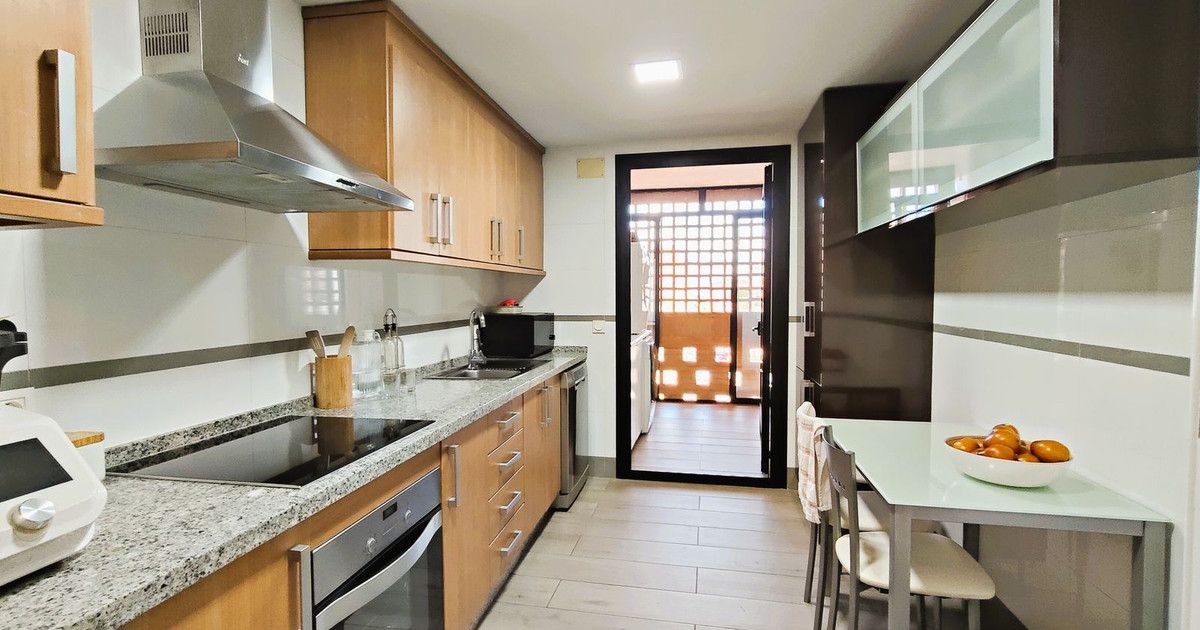 Middle Floor Apartment in San Pedro de Alcántara, San Pedro de Alcántara, 11/12
