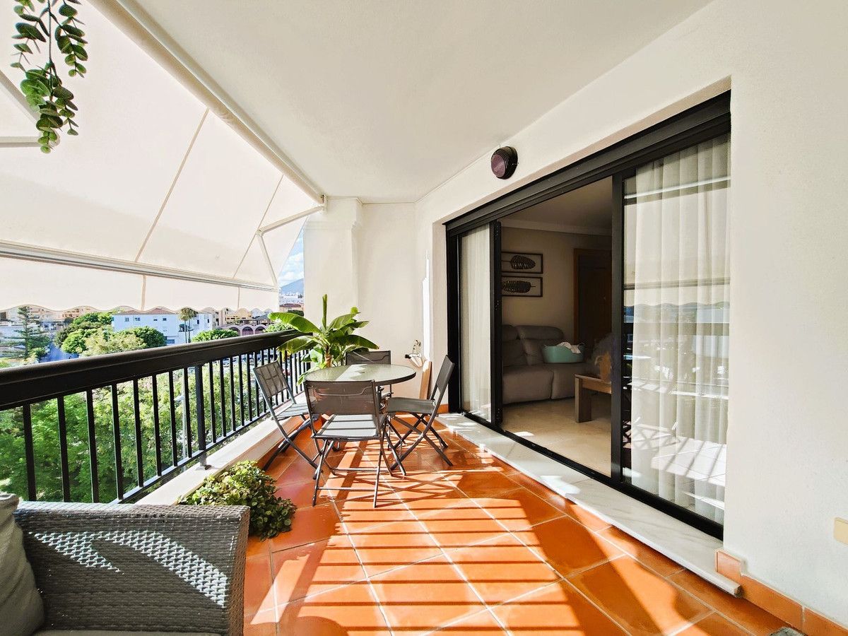 Middle Floor Apartment in San Pedro de Alcántara, San Pedro de Alcántara, 4/12