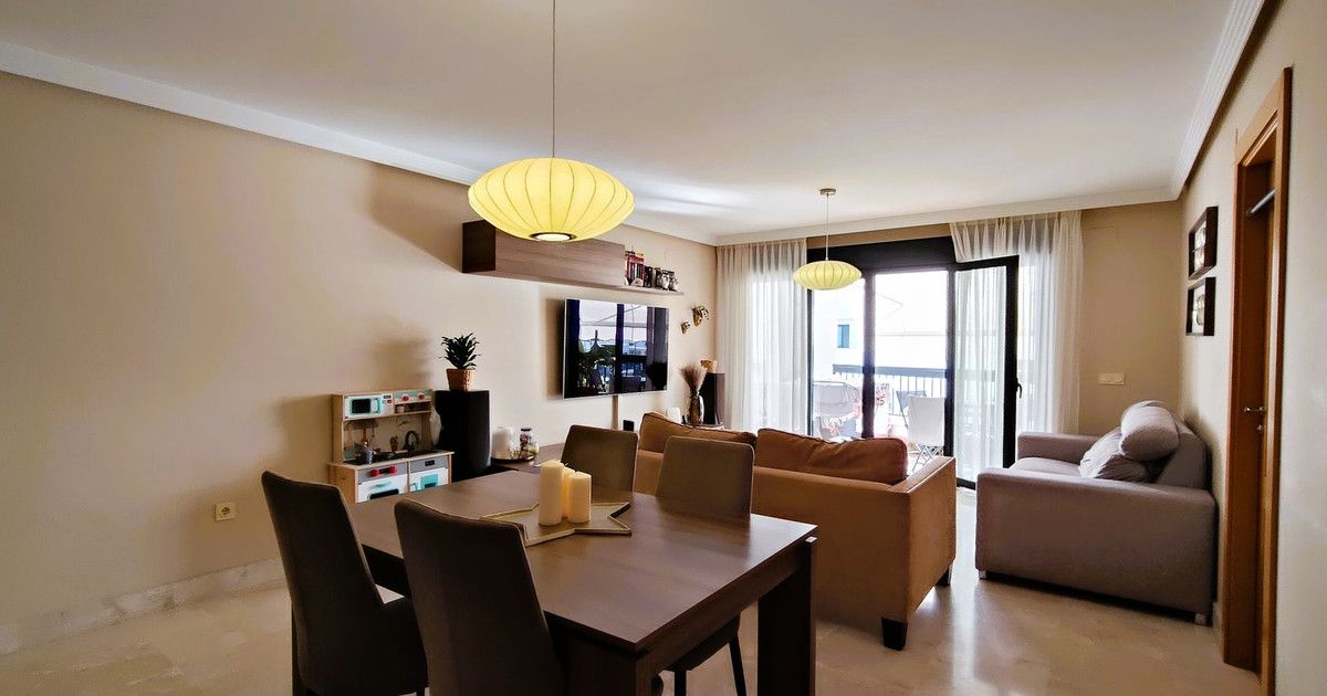 Middle Floor Apartment in San Pedro de Alcántara, San Pedro de Alcántara, 8/12