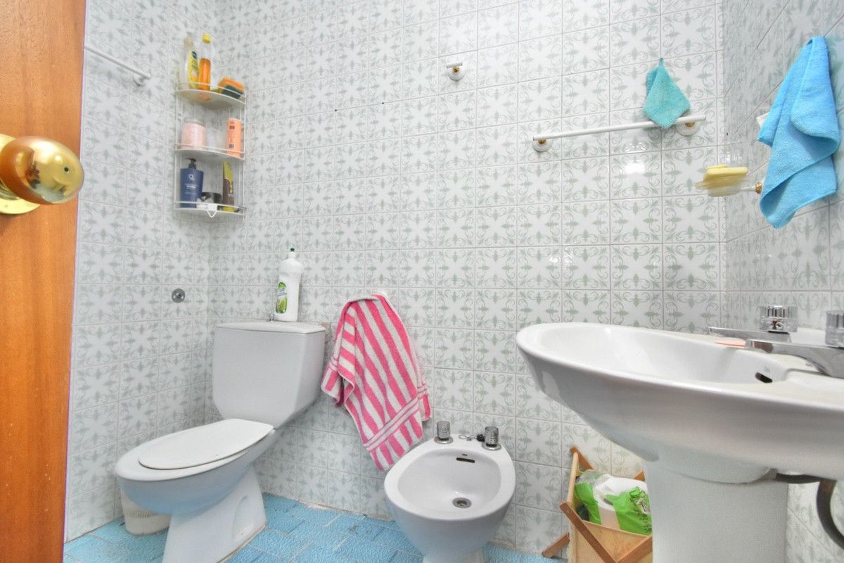 Middle Floor Apartment in Mijas, Mijas, 12/12