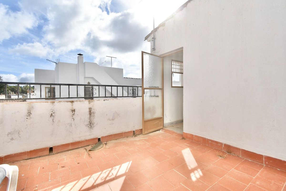 Middle Floor Apartment in Mijas, Mijas, 3/12