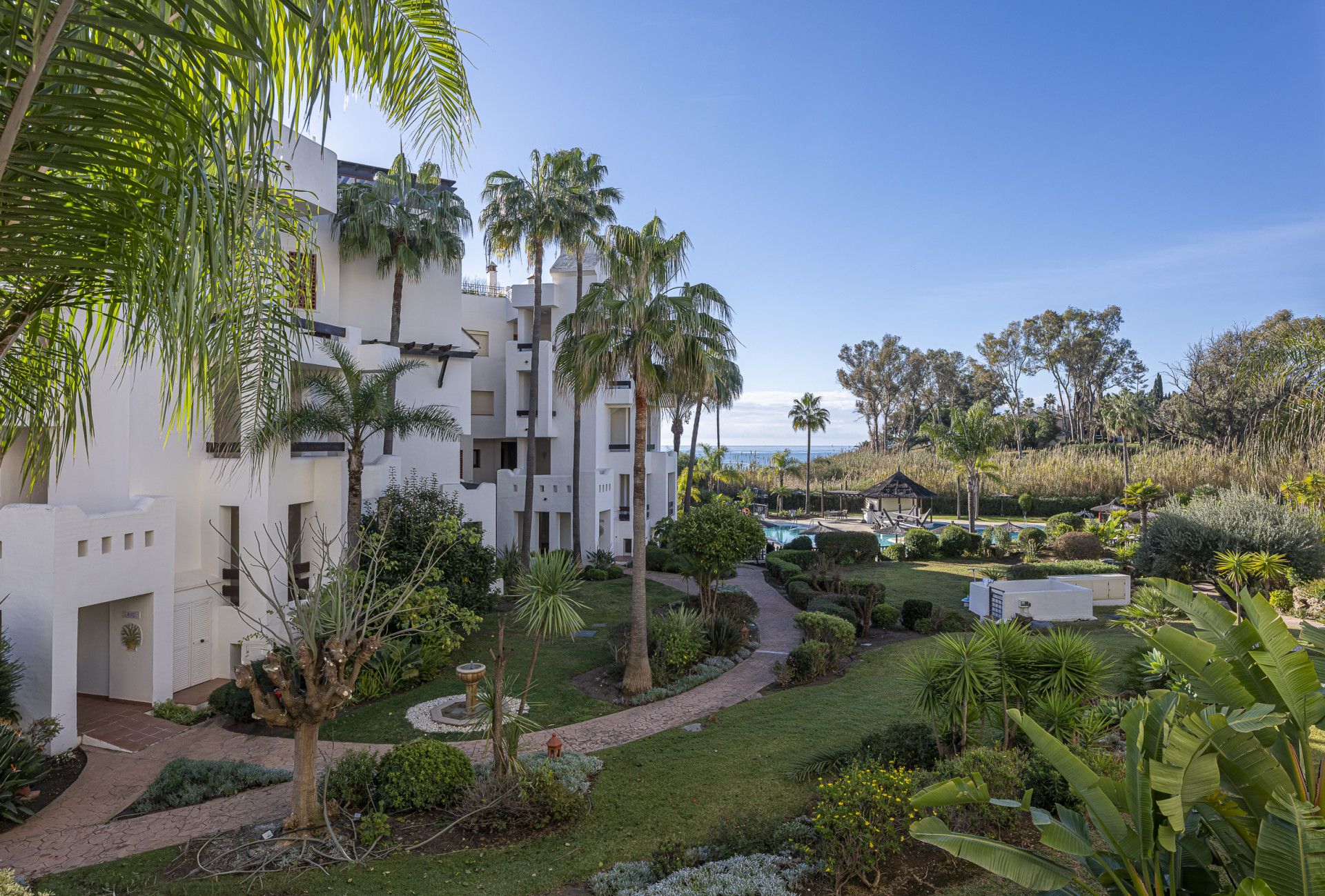 Apartment in Estepona, Bahía del Velerín, Estepona, 6/12