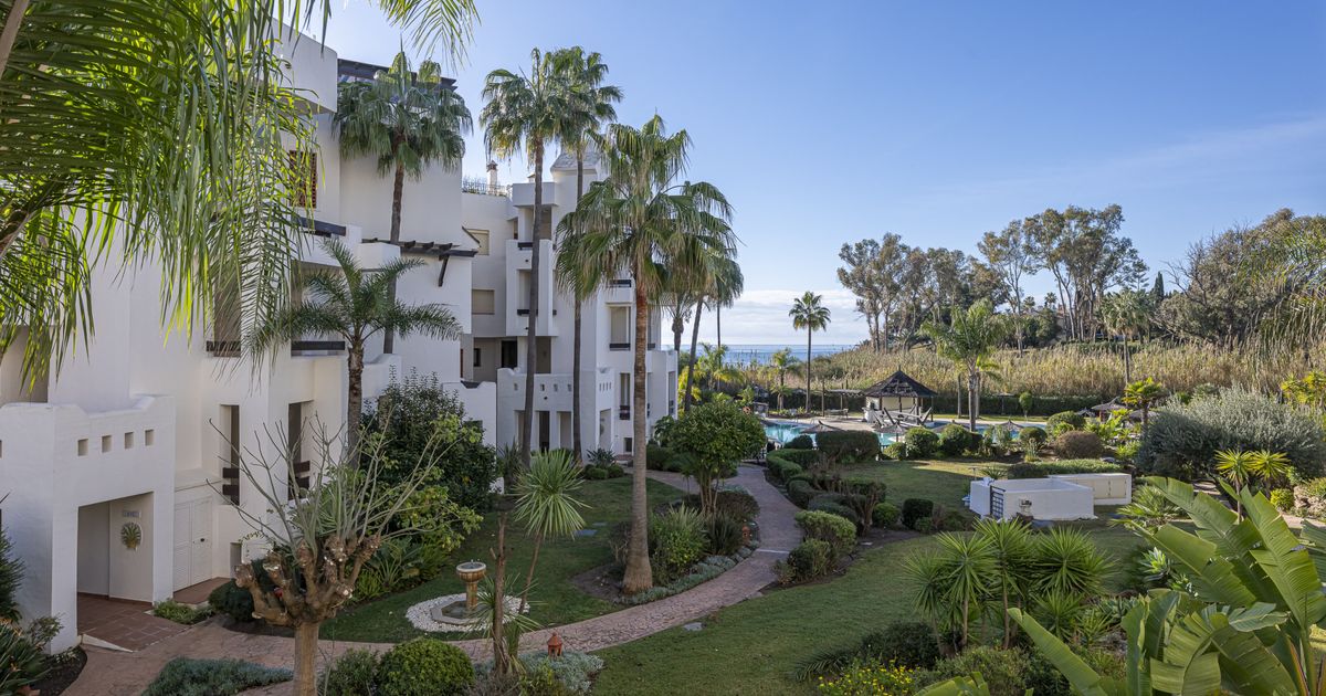 Apartment in Estepona, Bahía del Velerín, Estepona, 6/12