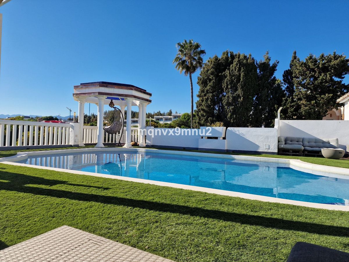 Villa individuelle à El Chaparral, El Chaparral, 3/12