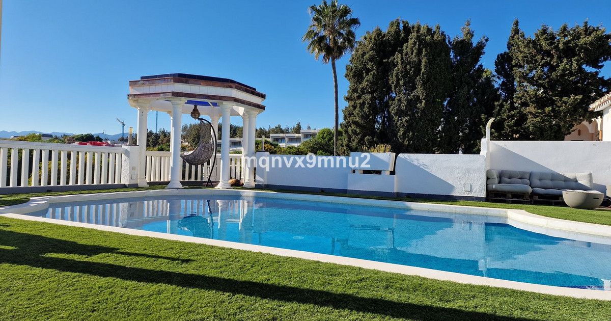 Fristående villa i El Chaparral, El Chaparral, 3/12