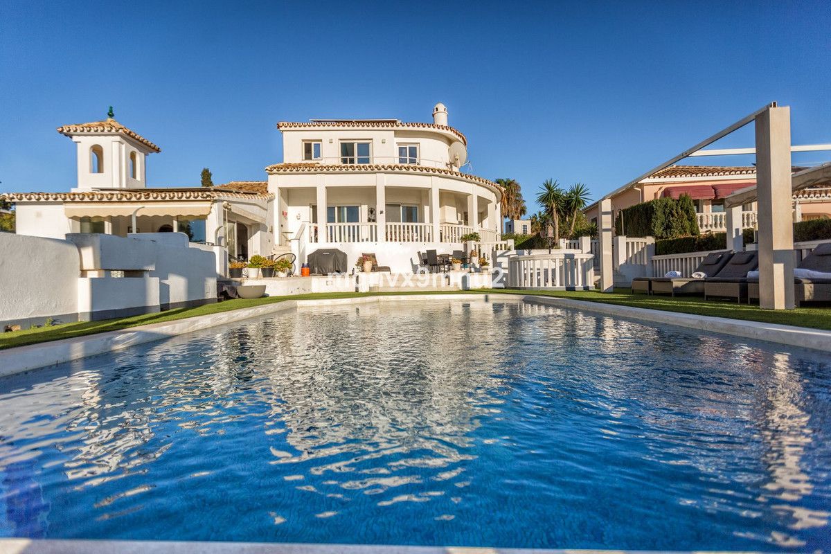 Villa individuelle à El Chaparral, El Chaparral, 6/12