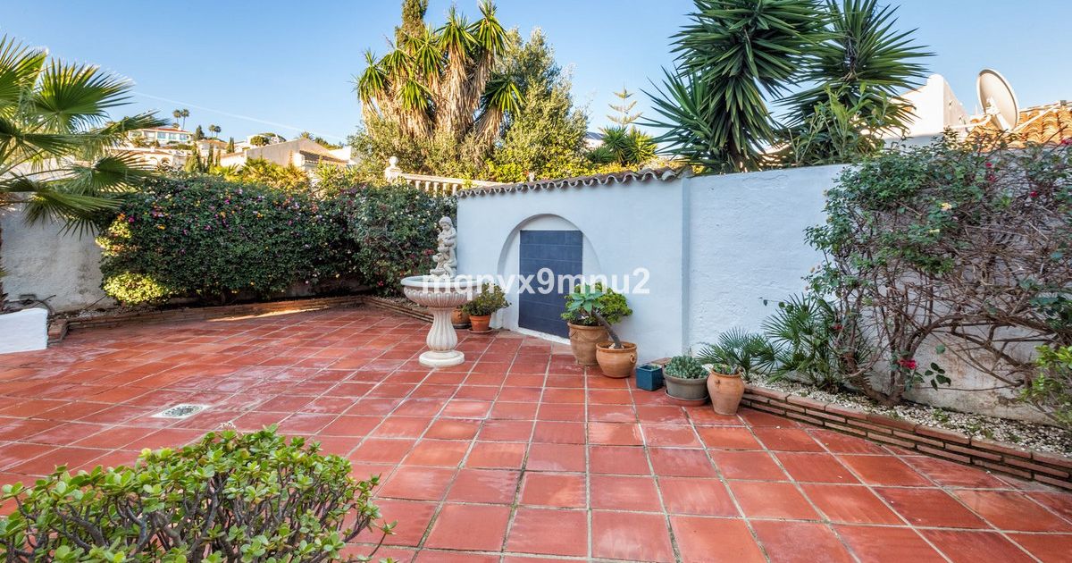 Fristående villa i El Chaparral, El Chaparral, 8/12