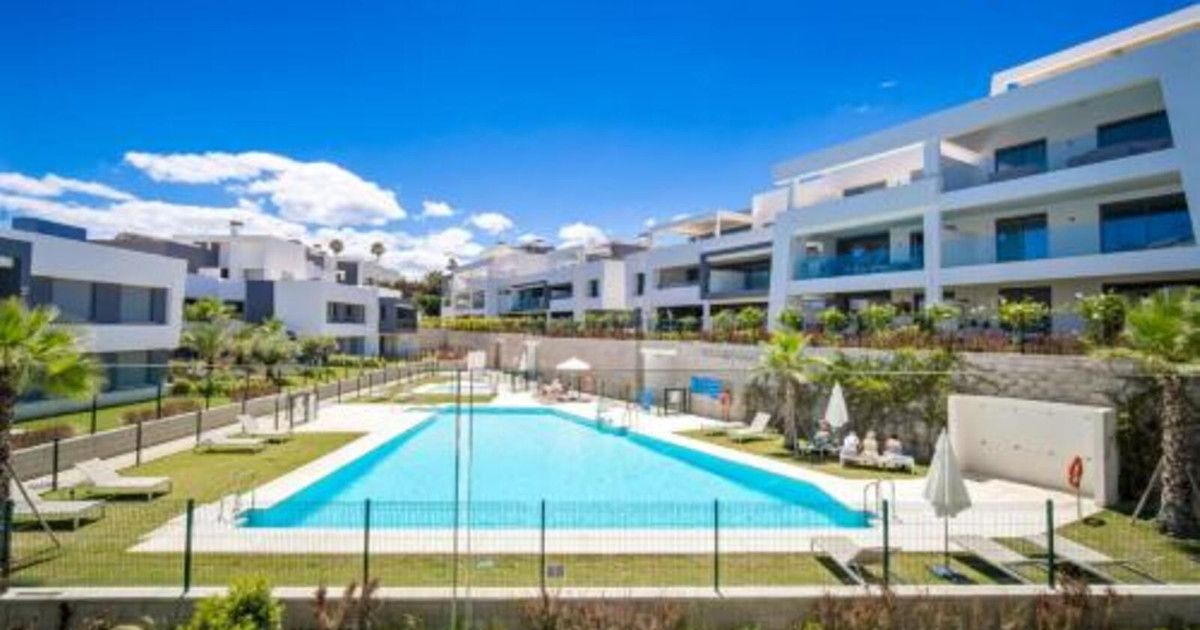 Ground Floor Apartment in Estepona, Estepona, 2/10
