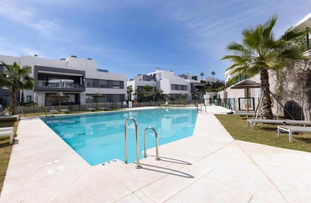 Ground Floor Apartment in Estepona, Estepona, 3/10