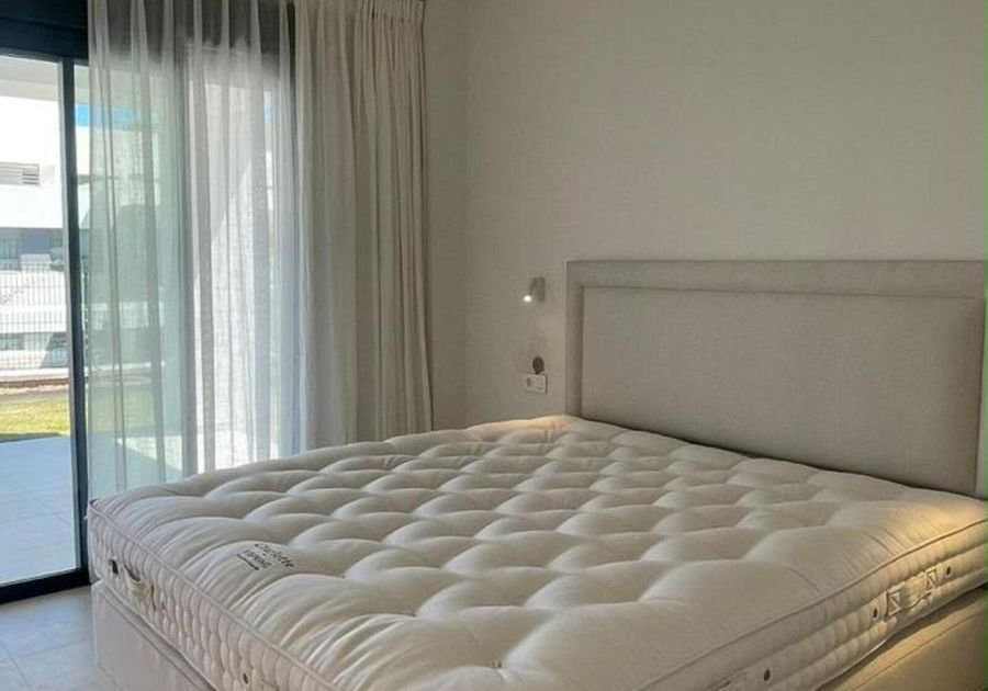 Ground Floor Apartment in Estepona, Estepona, 4/10