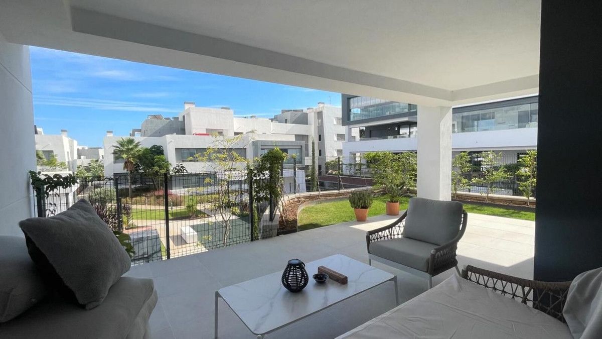 Ground Floor Apartment in Estepona, Estepona, 6/10