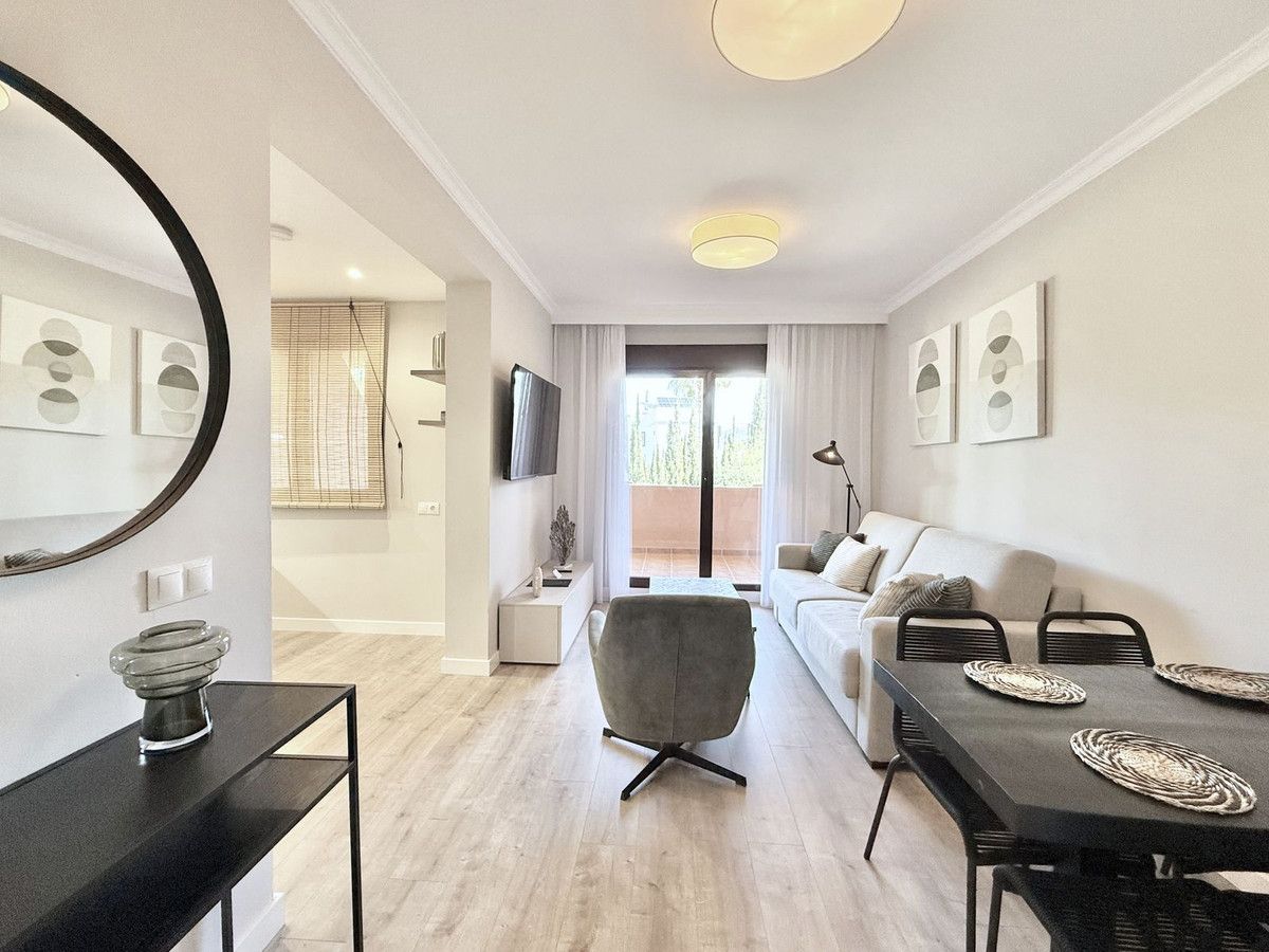 Ground Floor Apartment in Benahavís, Benahavís, 4/12