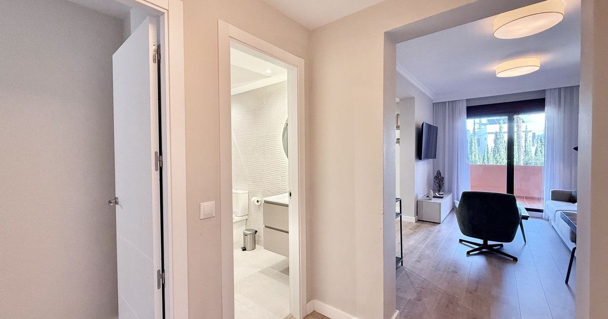 Ground Floor Apartment in Benahavís, Benahavís, 5/12