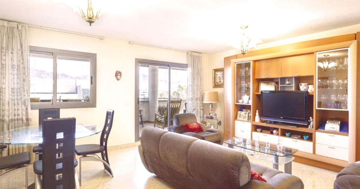 Appartement op de middelste verdieping in Fuengirola, Fuengirola, 4/12