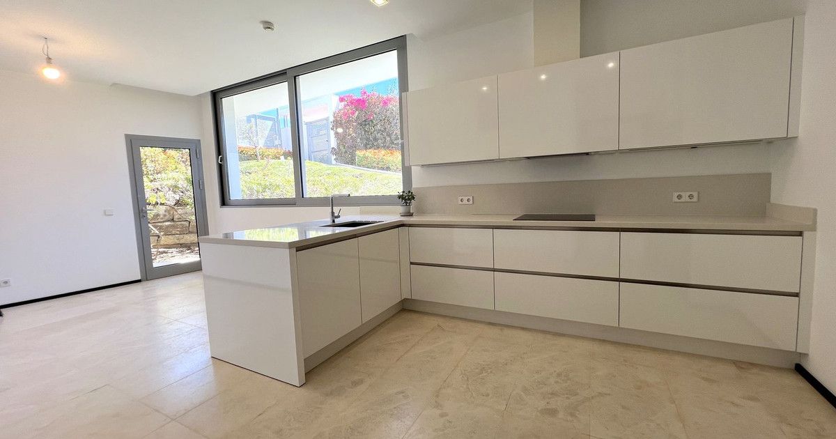 Townhouse in Sierra Blanca, Sierra Blanca, 4/12