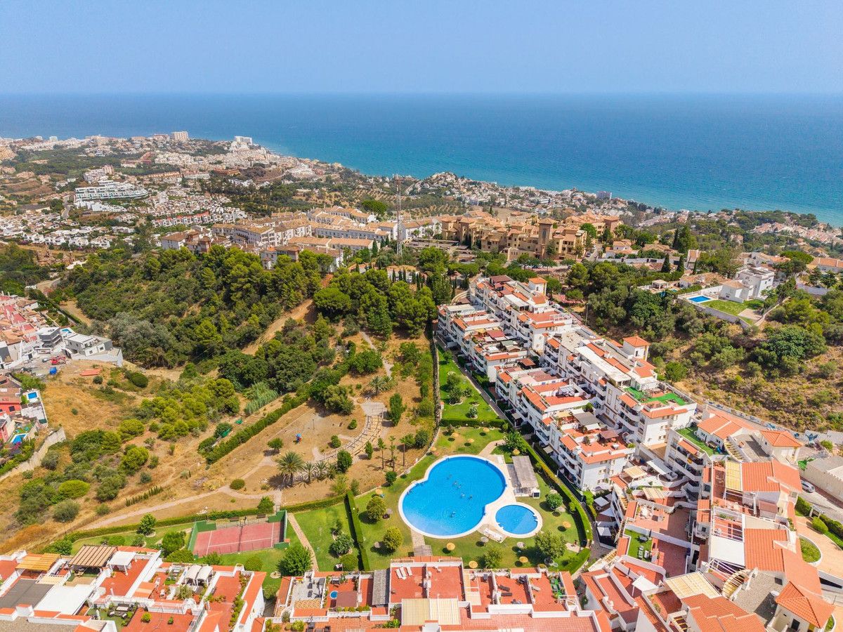Appartement en étage intermédiaire à Benalmadena, Benalmadena, 12/12