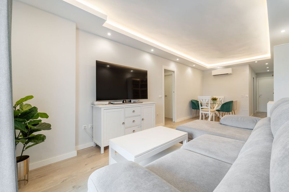 Appartement en étage intermédiaire à Benalmadena, Benalmadena, 3/12