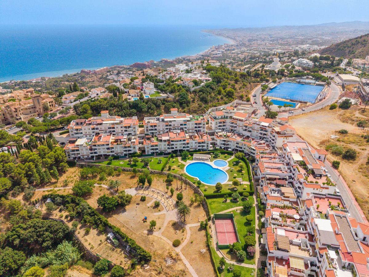 Appartement en étage intermédiaire à Benalmadena, Benalmadena, 10/12