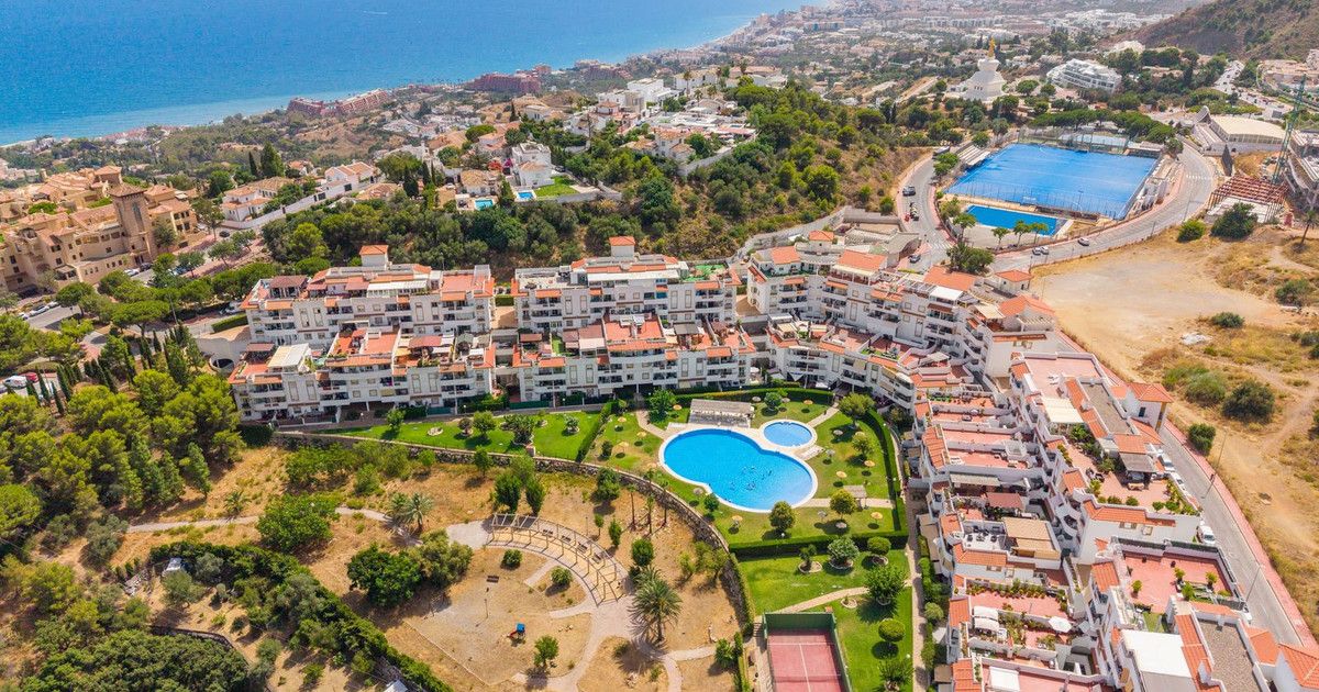 Appartement en étage intermédiaire à Benalmadena, Benalmadena, 10/12