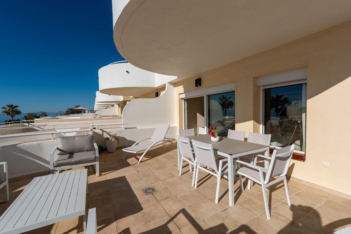 Apartamento en Planta Baja en Estepona, Estepona, 12/12