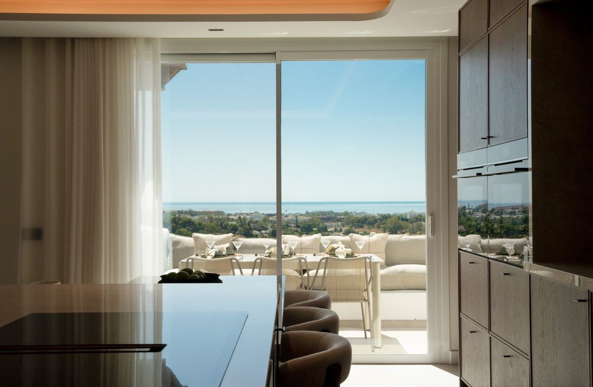 Penthouse Duplex in Benahavís, Benahavís, 10/12