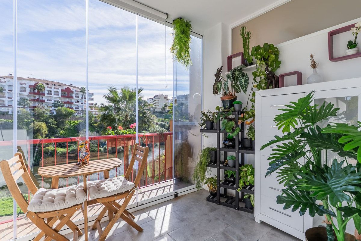 Middle Floor Apartment in Riviera del Sol, Riviera del Sol, 1/12