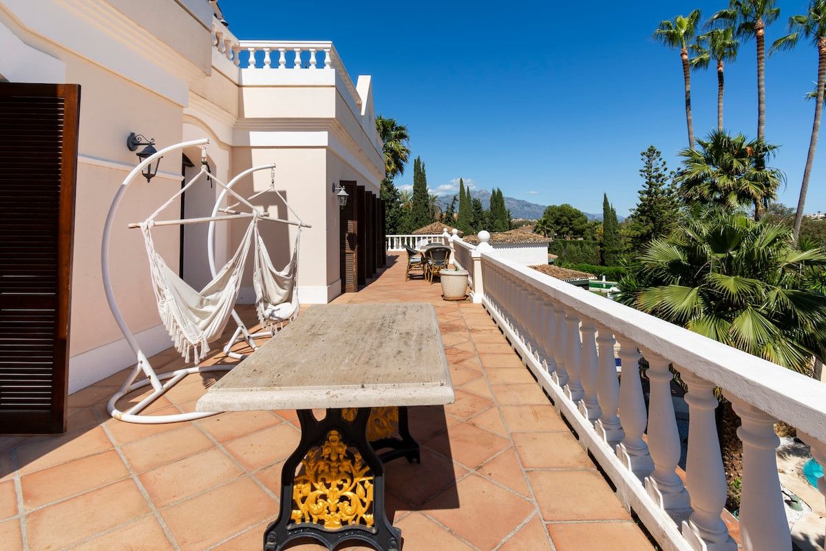 House in Benahavis, Paraiso Alto, Benahavis, 12/12