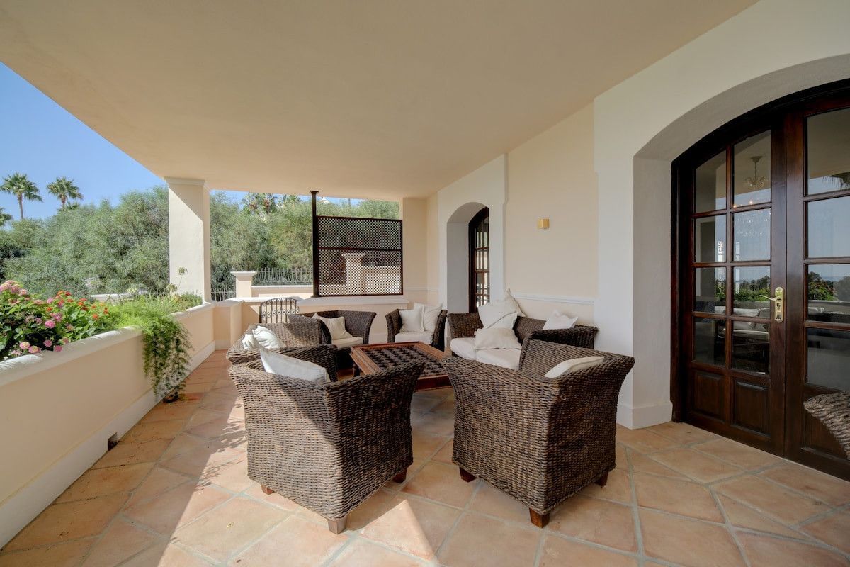 House in Benahavis, Paraiso Alto, Benahavis, 7/12