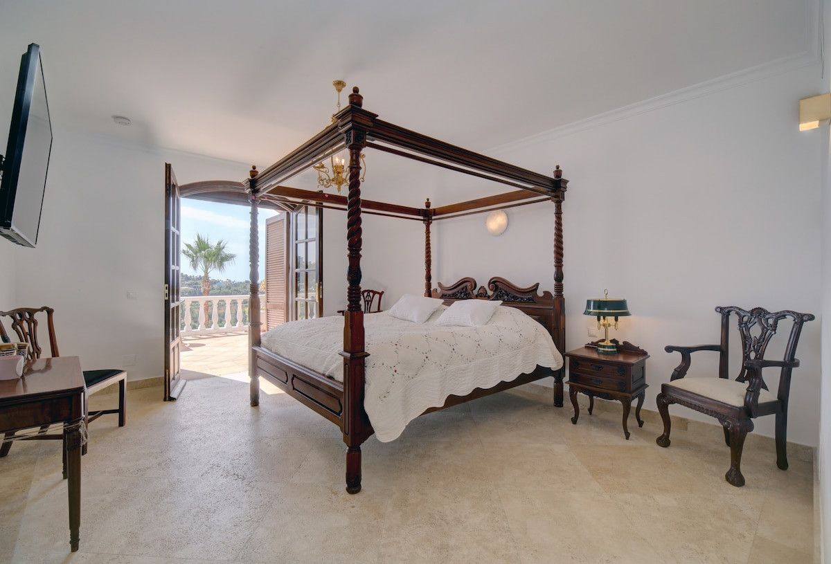House in Benahavis, Paraiso Alto, Benahavis, 9/12