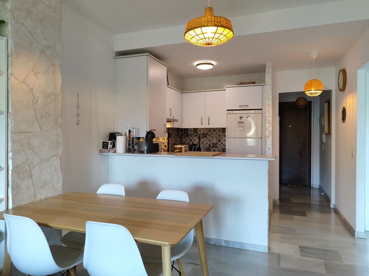 Apartamento en Planta Media en Fuengirola, Fuengirola, 12/12