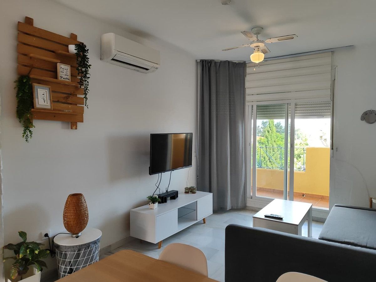 Apartamento en Planta Media en Fuengirola, Fuengirola, 9/12