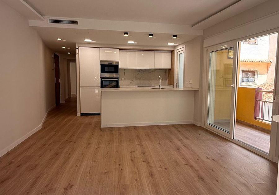 Квартира на среднем этаже в Fuengirola, Fuengirola, 4/12