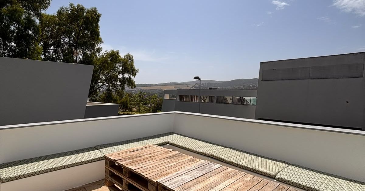Halfvrijstaande woning in San Enrique de Guadiaro, San Enrique de Guadiaro, 6/12