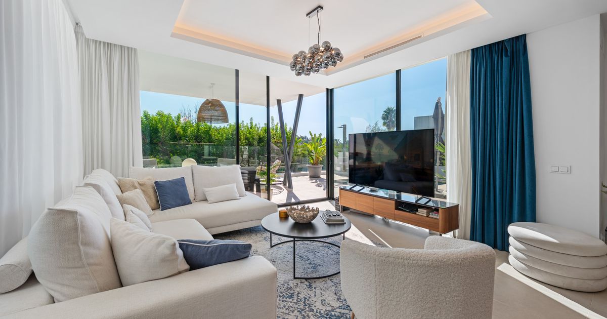 Villa in Estepona, El Campanario, Estepona, 4/12