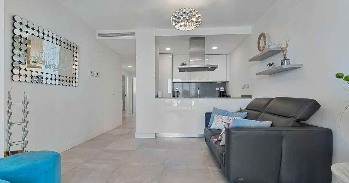 Apartamento en Planta Media en Fuengirola, Fuengirola, 6/12