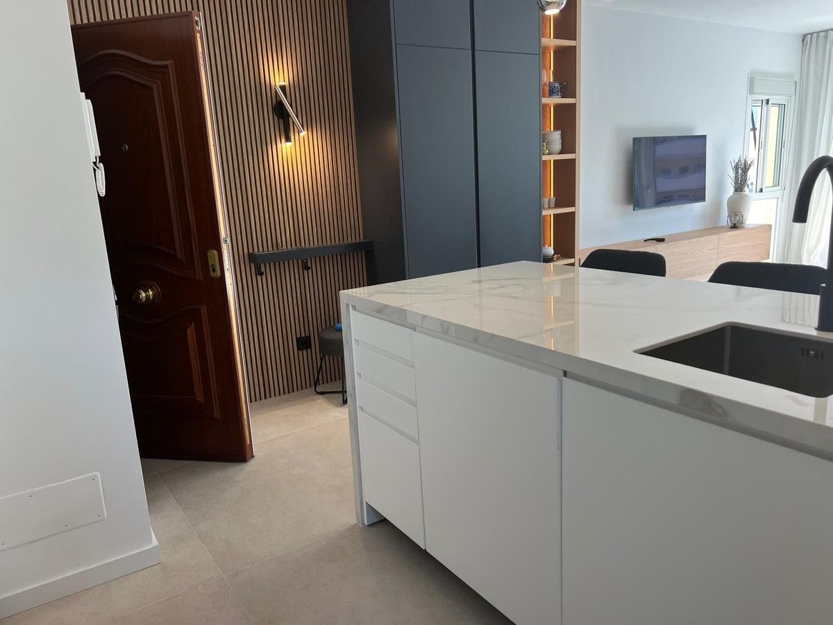 Appartement en étage moyen à Marbella, Marbella, 8/12