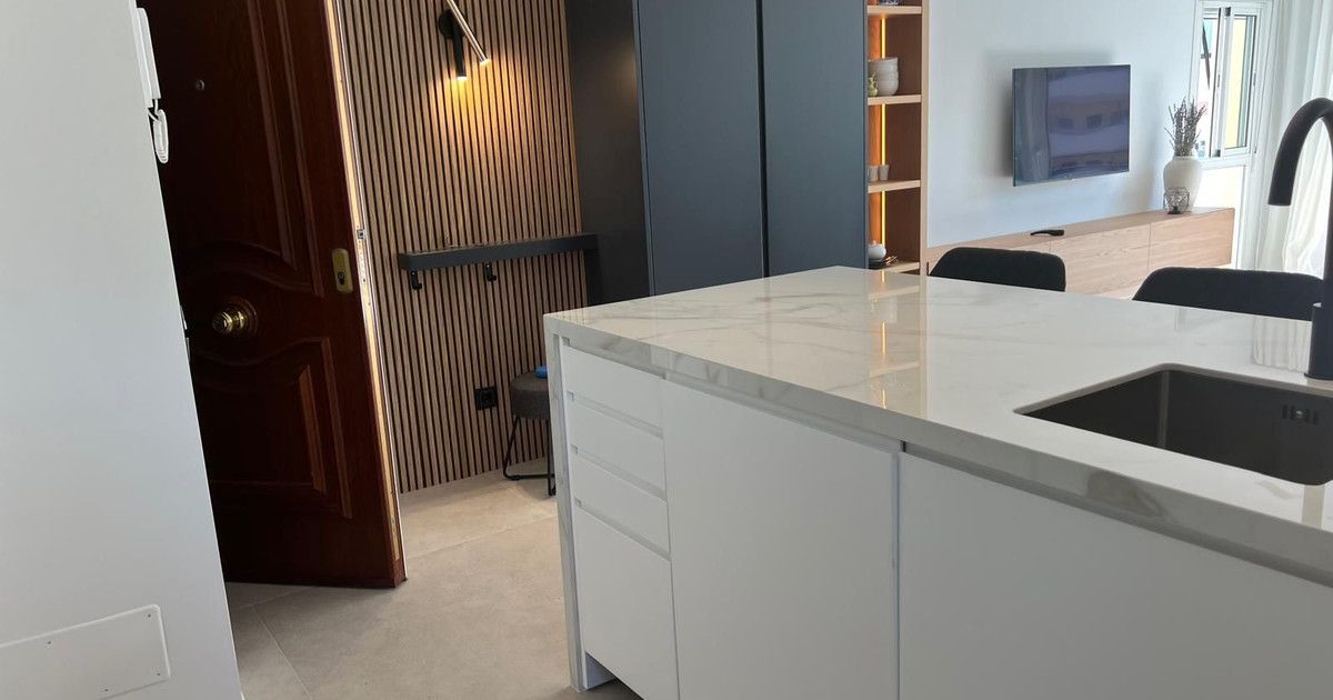 Appartement en étage moyen à Marbella, Marbella, 8/12