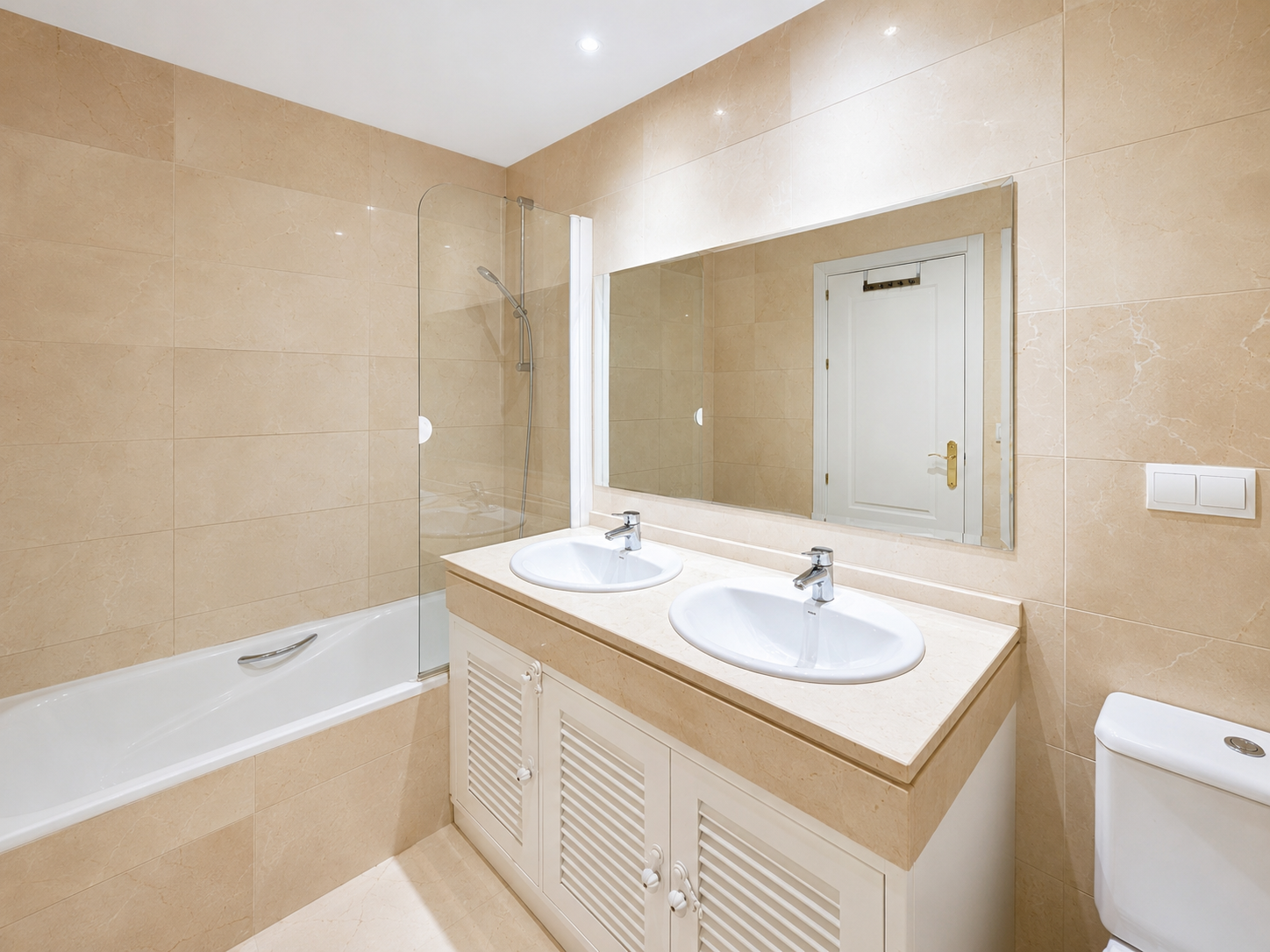 Apartment in Benahavis, Los Arqueros, Benahavis, 11/12