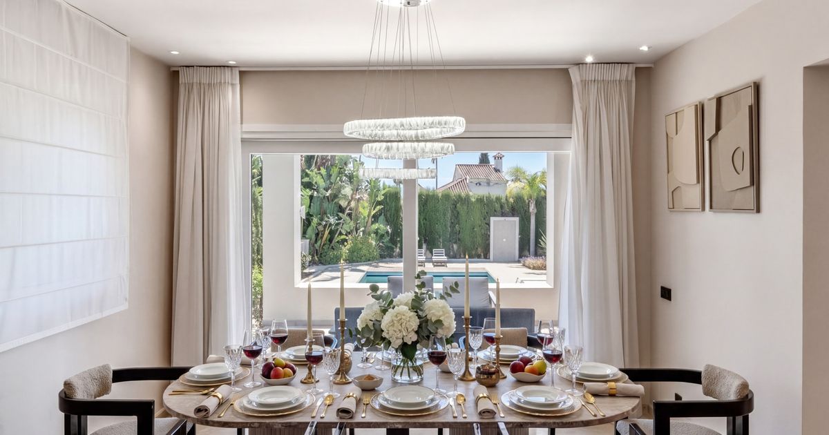 Villa in Nueva Andalucia, Nueva Andalucia, 8/12